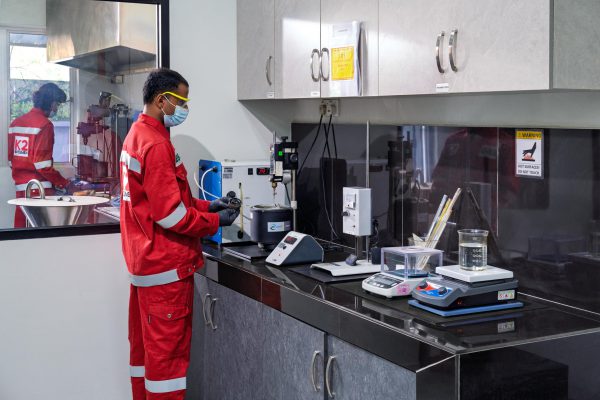 250326_011_K2B_Lab Bar